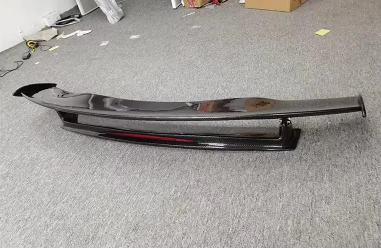 Carbon Fiber Rear Spoiler Tail Trunk Wing for  GT  GTS  GTR Coupe